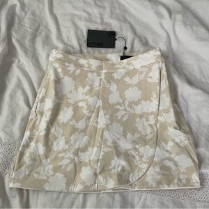 NWT Women’s Sz 6 G/FORE Golf Skort Tonal Floral Wrap Maverick 4 way stretch